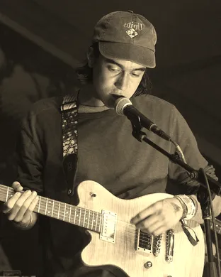 Alex G Del Mar
