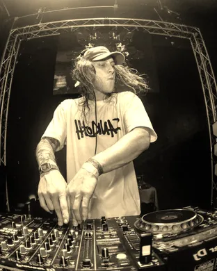 Boogie T Costa Mesa