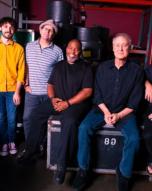 Bruce Hornsby And The Noisemakers Corona