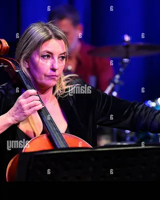 Giovanna Los Angeles