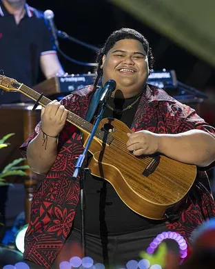 Iam Tongi Solana Beach