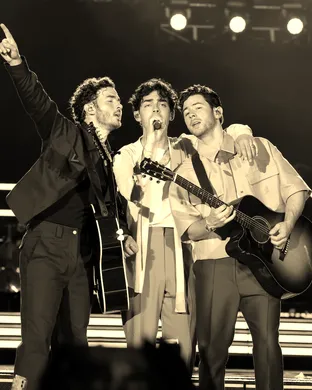 Jonas Brothers Highland