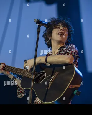 LP - Laura Pergolizzi Del Mar