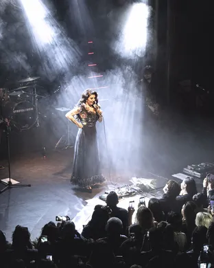 Mon Laferte Costa Mesa