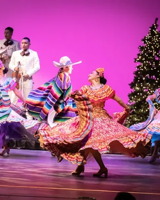 Nochebuena: A Christmas Spectacular